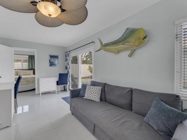 Home for rent at 348 SE 18th Avenue - photo 5982750