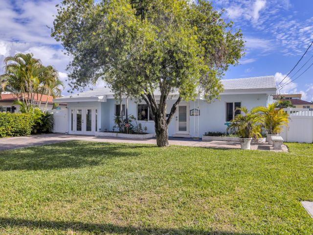 Home for rent at 348 SE 18th Avenue - photo 5982762