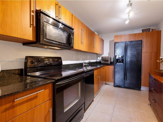 Apartment for sale  Unit #443 - photo 5980257