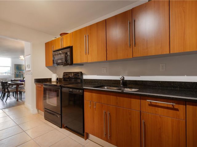 Apartment for sale  Unit #443 - photo 5980258