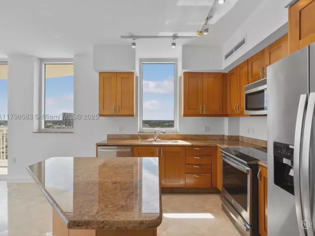 2-bedroom condo for sale in Hallandale Beach - 1745 E Hallandale Beach Blvd 2007W - MondialRealty