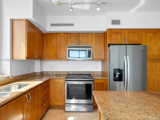 2-bedroom condo for sale in Hallandale Beach - 1745 E Hallandale Beach Blvd 2007W - MondialRealty