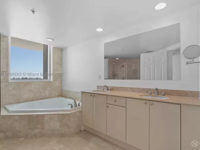 2-bedroom condo for sale in Hallandale Beach - 1745 E Hallandale Beach Blvd 2007W - MondialRealty