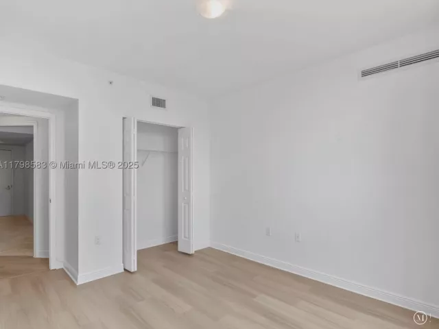 2-bedroom condo for sale in Hallandale Beach - 1745 E Hallandale Beach Blvd 2007W - MondialRealty