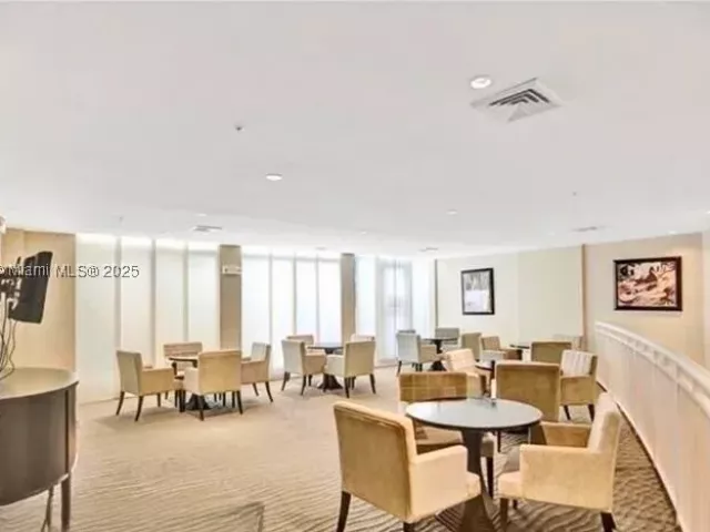 2-bedroom condo for sale in Hallandale Beach - 1745 E Hallandale Beach Blvd 2007W - MondialRealty