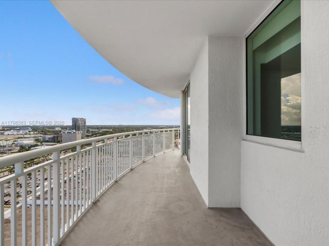 2-bedroom condo for sale in Hallandale Beach - 1745 E Hallandale Beach Blvd 2007W - MondialRealty