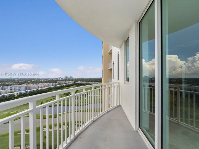 2-bedroom condo for sale in Hallandale Beach - 1745 E Hallandale Beach Blvd 2007W - MondialRealty