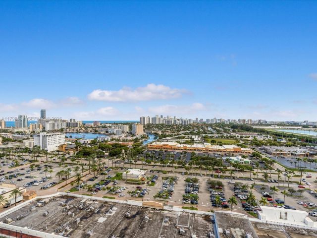 2-bedroom condo for sale in Hallandale Beach - 1745 E Hallandale Beach Blvd 2007W - MondialRealty