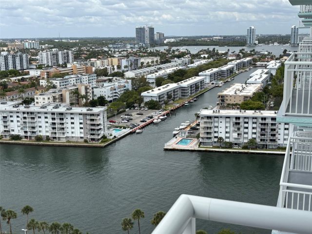 Apartment for sale  Unit #2210 - photo 5987708