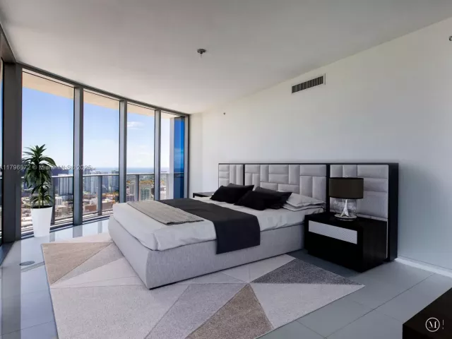 4-bedroom condo for sale in Miami - 851 NE 1st Ave PH5011 - MondialRealty