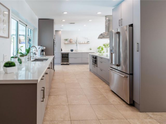 Home for sale at 2711 NE 57th Ct - photo 5979383