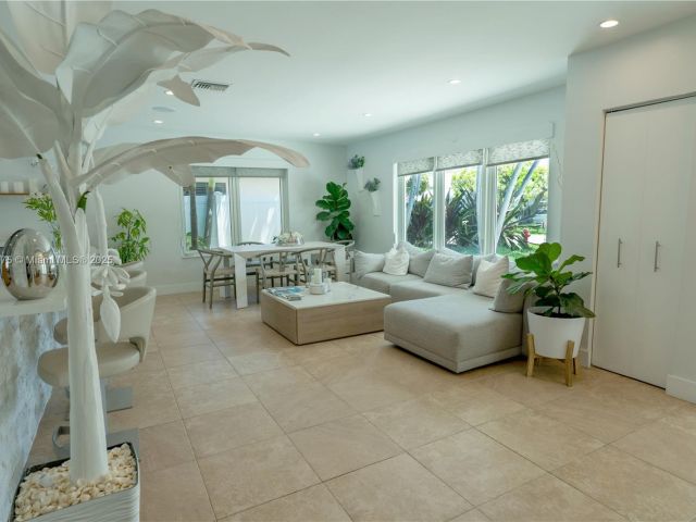 Home for sale at 2711 NE 57th Ct - photo 5979389