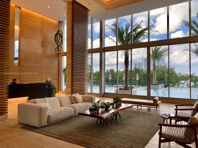 Apartment for sale  Unit #1806 +1 parking - photo 5978581