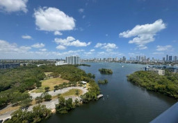 Apartment #1806 +1 parking at The Harbour