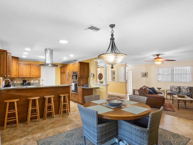 Home for rent at 1059 Carambola Circle - photo 5983002