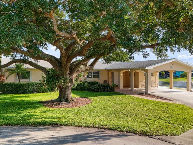 Home for rent at 1059 Carambola Circle - photo 5983009