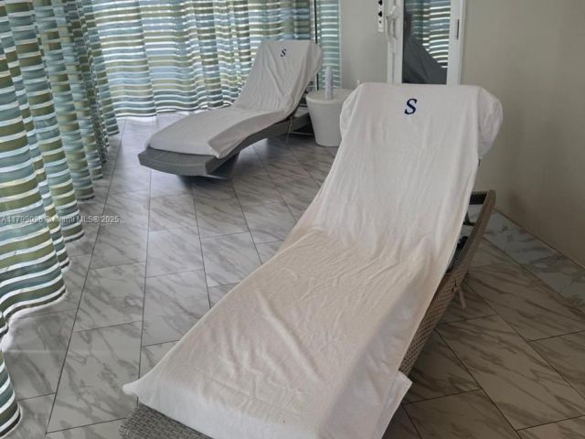 Apartment for rent  Unit #2204 - photo 6007403