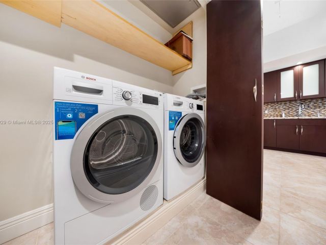 Apartment for sale  Unit #5S - photo 5997226