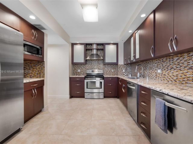 Apartment for sale  Unit #5S - photo 5997229