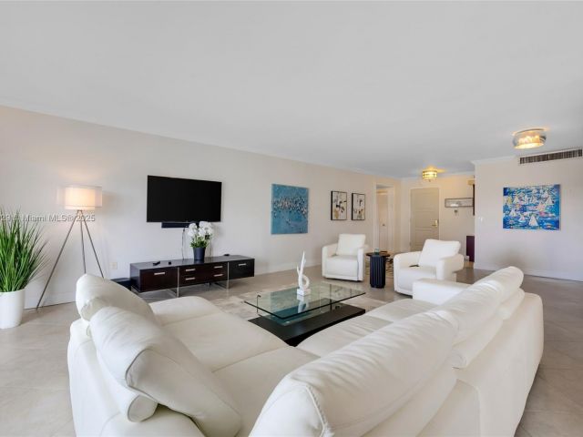 Apartment for sale  Unit #5S - photo 5997236