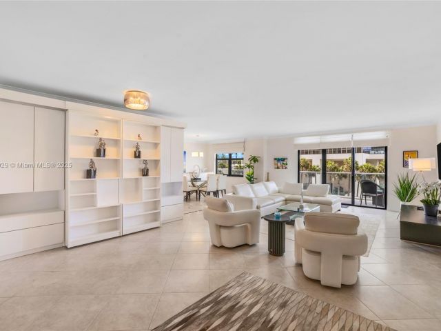 Apartment for sale  Unit #5S - photo 5997241