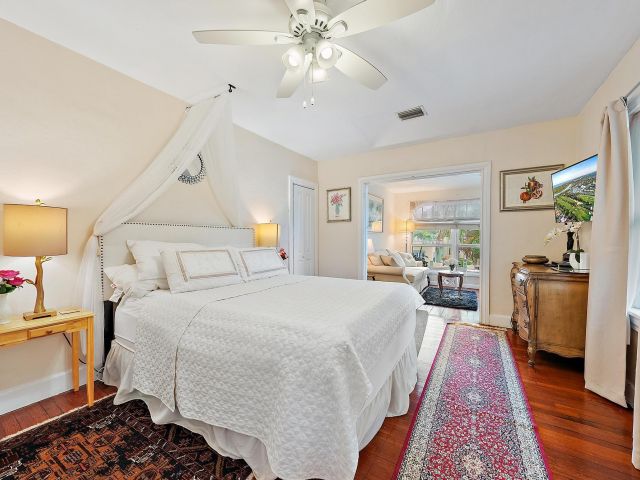 Home for sale at 328 Monroe Drive - photo 6038123