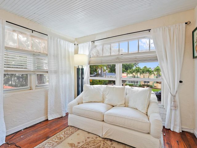 Home for sale at 328 Monroe Drive - photo 6038126