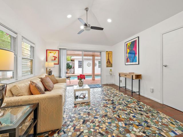 Home for sale at 328 Monroe Drive - photo 6038131