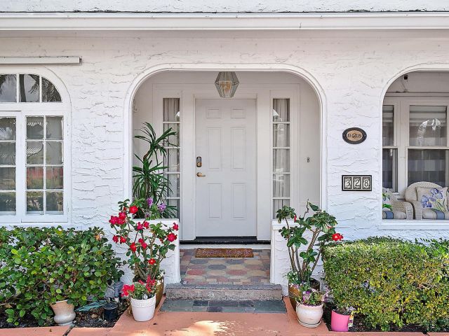 Home for sale at 328 Monroe Drive - photo 6038135