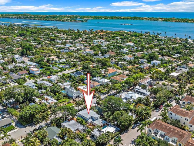 Home for sale at 328 Monroe Drive - photo 6038136