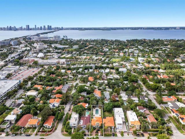 Home for sale at 4316 Sheridan Ave - photo 5985972