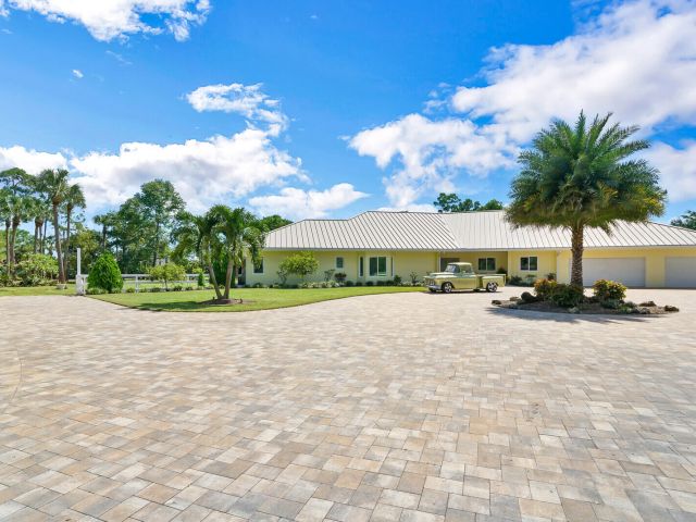 Home for sale at 6624 Dillman Road - photo 6035505