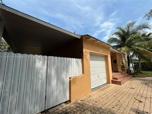 Home for sale at 1575 SW 12th Ave - photo 6112760