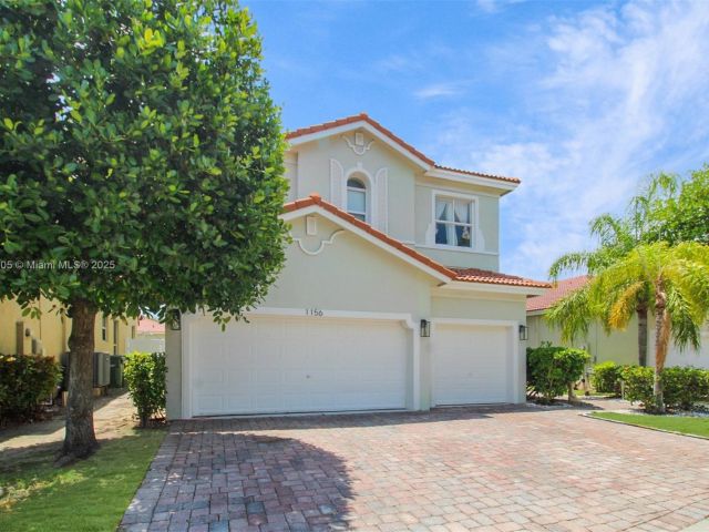 Home for sale at 1156 NE 37th Pl - photo 6036579