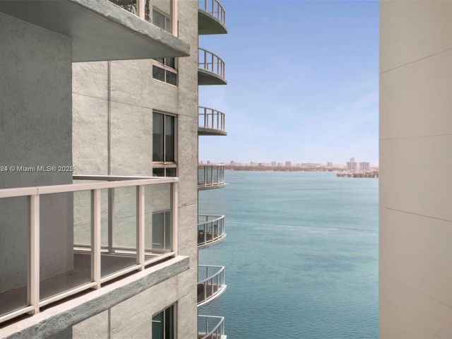 Apartment for sale  Unit #2307 - photo 5987685