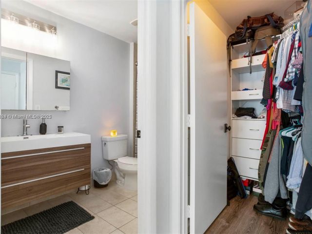 Apartment for sale  Unit #2307 - photo 5987687