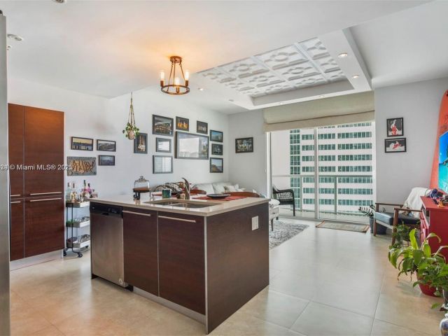 Apartment for sale  Unit #2307 - photo 5987694