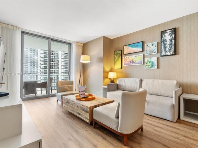 Apartment for rent  Unit #2307 - photo 5989700