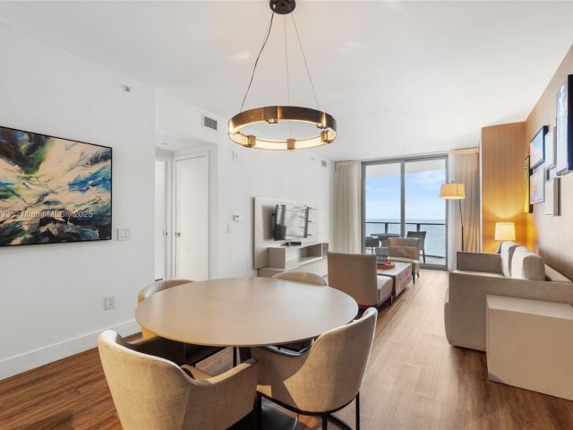 Apartment for rent  Unit #2307 - photo 5989708