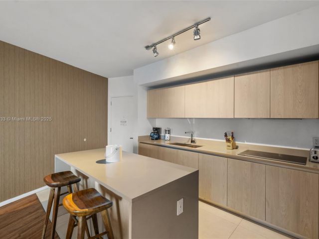 Apartment for rent  Unit #2307 - photo 5989709