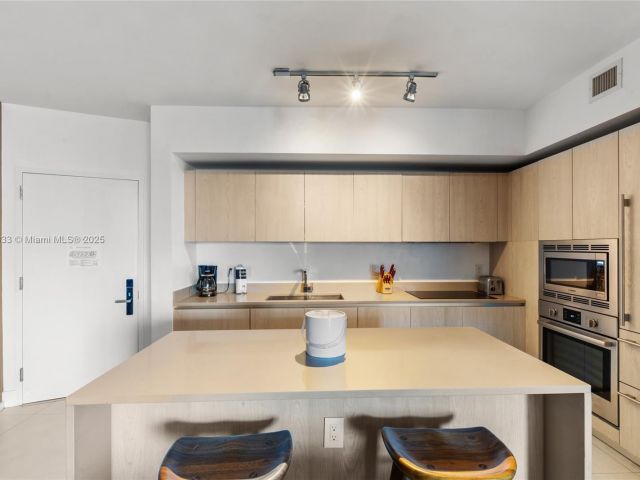 Apartment for rent  Unit #2307 - photo 5989711