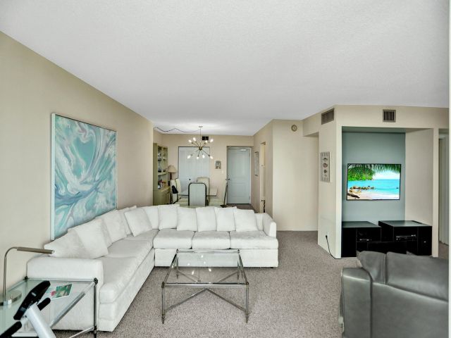 Apartment for sale  Unit #1125 - photo 5989885