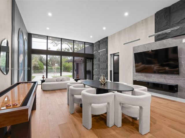 Home for rent at 400 NW 49th St 0 - photo 5987162