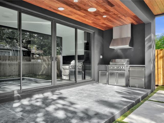 Home for sale at 30 NE 50th St - photo 5987263