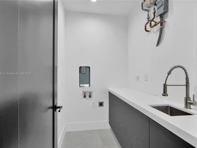 Home for sale at 30 NE 50th St - photo 5987264