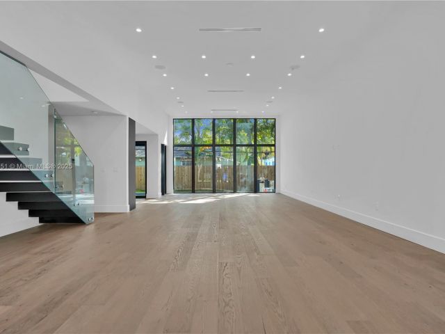 Home for sale at 30 NE 50th St - photo 5987273