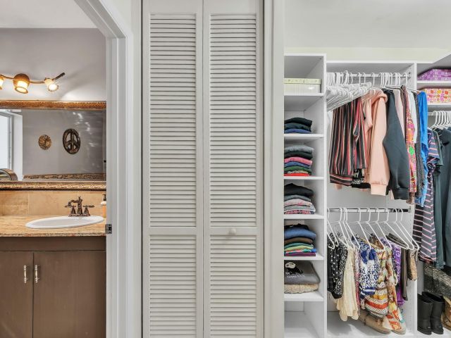 Home for sale at 1870 NE 197th Ter - photo 5996968