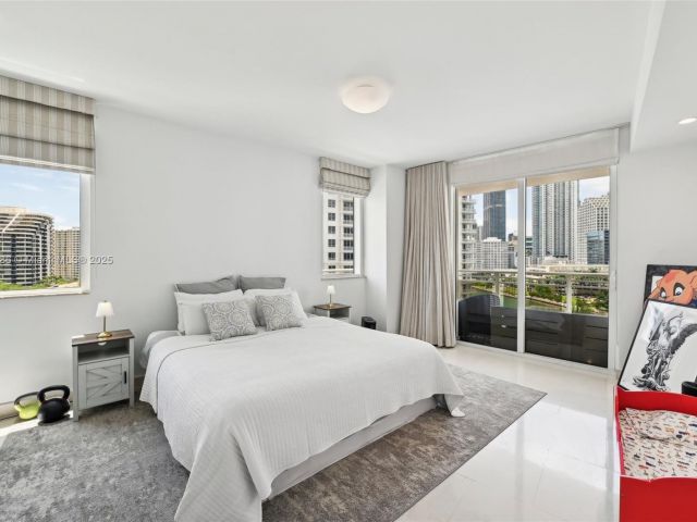 Apartment for sale  Unit #1009 - photo 6007172