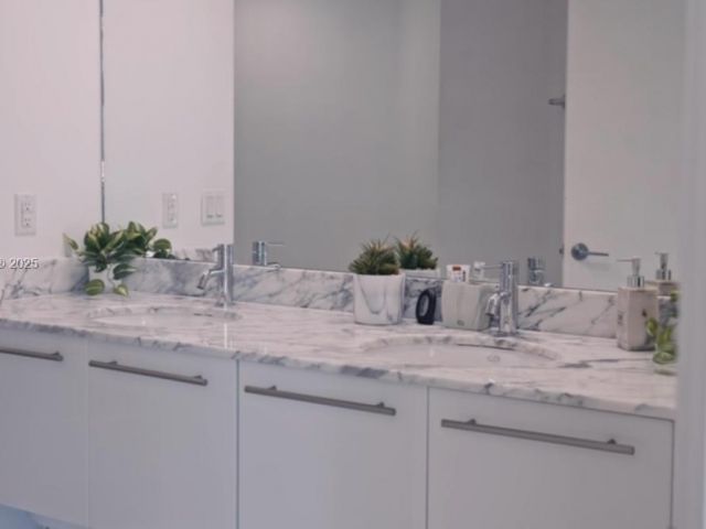 Apartment for sale  Unit #1907 - photo 6088661