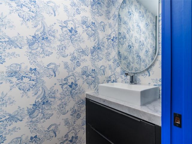 Home for rent at 408 NW 52nd St 408 - photo 6031470